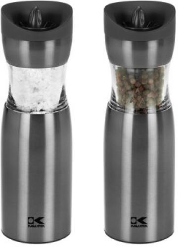 Kalorik PPG 37241 GM Electric Gravity Salt and Pepper Grinder Set Gunmetal; Set of 2 electric pepper mills, with gravity function; Durable Stainless steel housing; With ceramic grinder, performant and rust free; Works on 6 x AAA batteries (each mill); Adjustable grind level, from coarse to fine; Dimensions: 2.5 x 2.5 x 7.33; UPC 848052002609 (PPG37241GM PPG 37241 GM PPG 37241 GM)